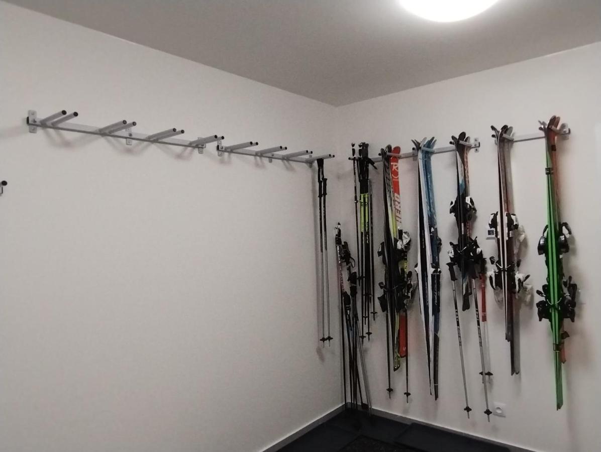 Ski Berg Klinovec โลชนา โปด กลิโนฟเซม ภายนอก รูปภาพ